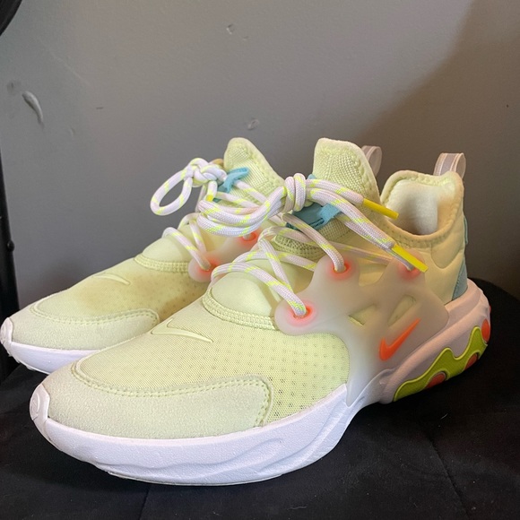 Nike React Presto 'Psychedelic Lava' - Picture 2 of 7